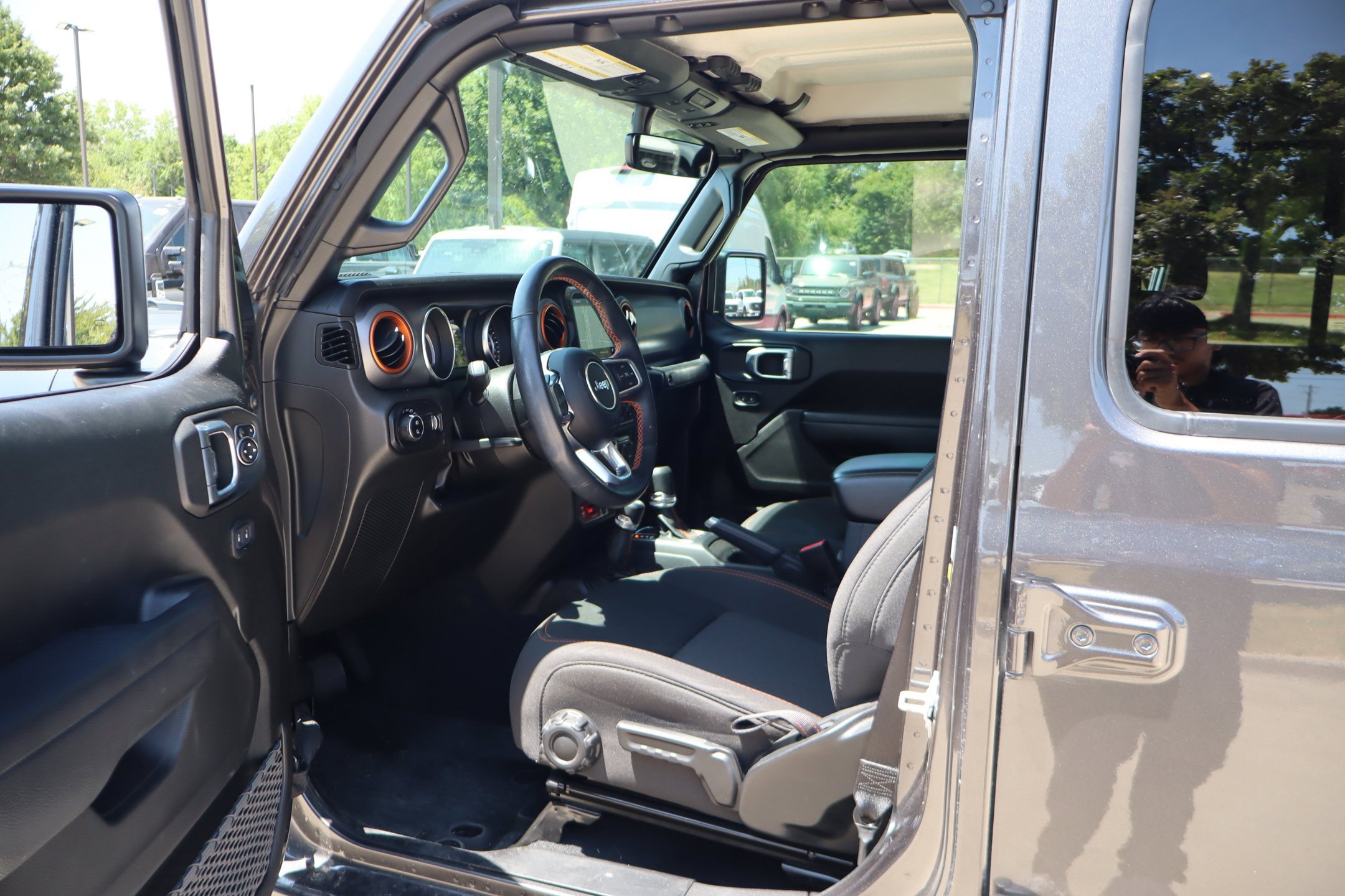 Used 2023 Jeep Gladiator Mojave w/ Trailer Tow Package AWD/4WD image 26