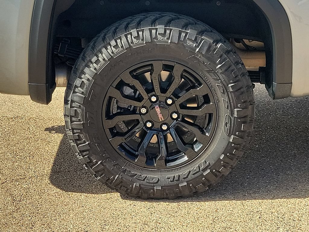 Used 2023 GMC Sierra 1500 AT4X AWD/4WD image 13