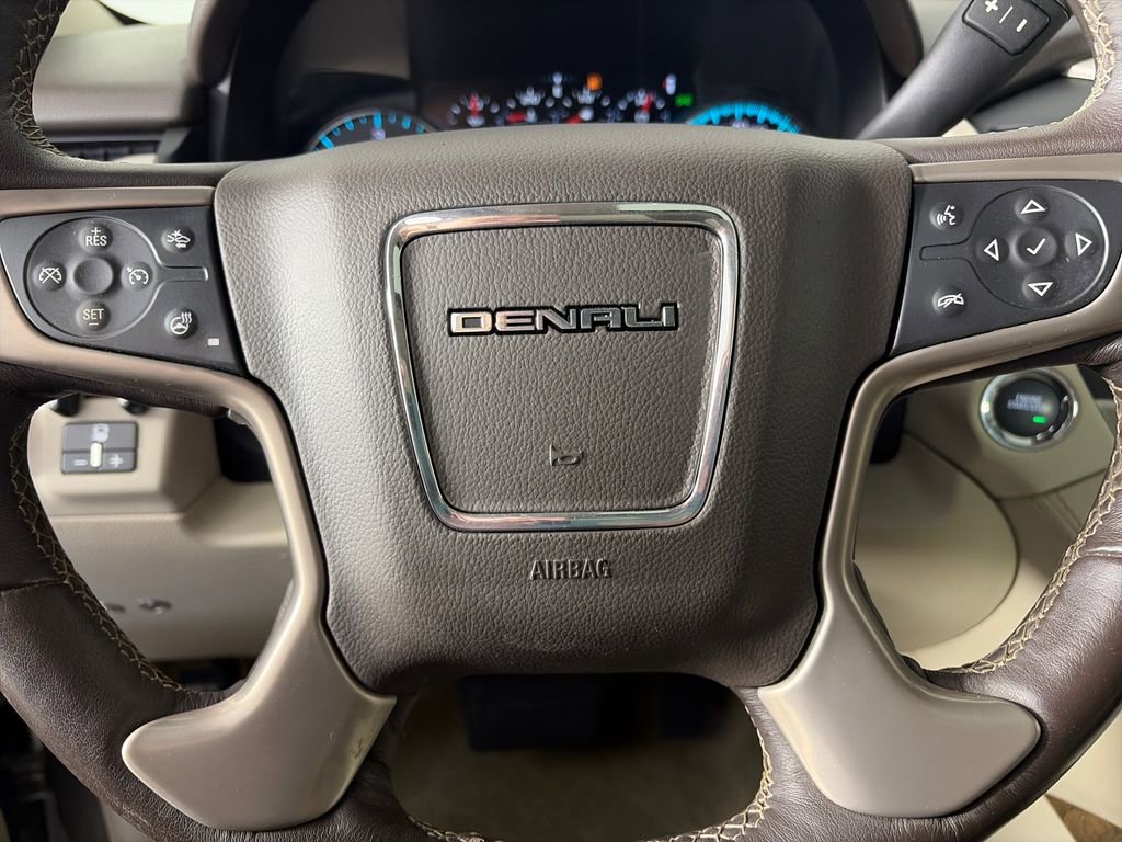Used 2019 GMC Yukon XL Denali w/ Open Road Package AWD/4WD image 16