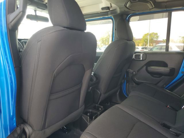 Used 2022 Jeep Gladiator Sport image 12