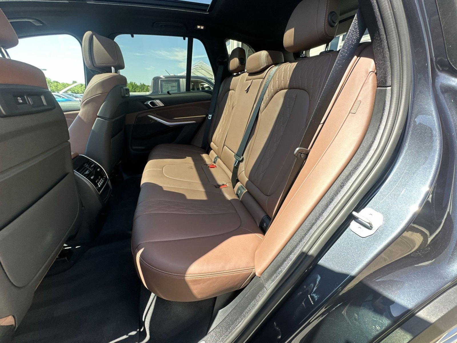 Used 2022 BMW X5 xDrive40i AWD/4WD image 33