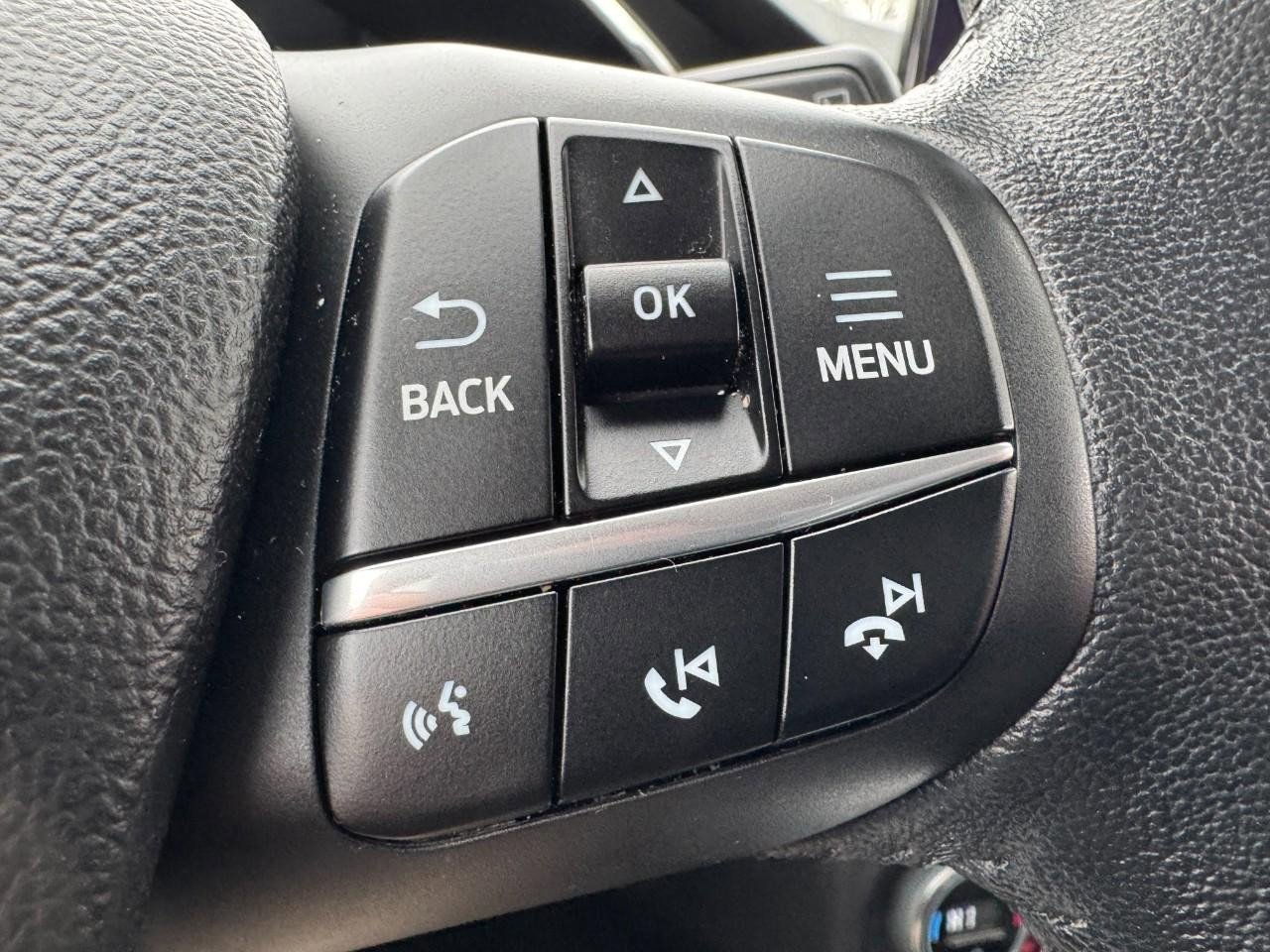 Certified 2020 Ford Escape Titanium image 17