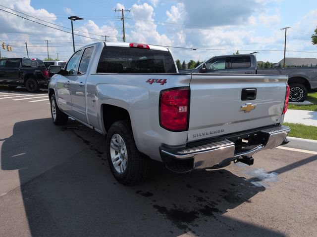 Used 2018 Chevrolet Silverado 1500 LT w/ All Star Edition AWD/4WD image 3