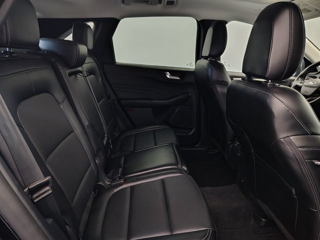 Certified 2025 Ford Escape Platinum AWD/4WD image 16