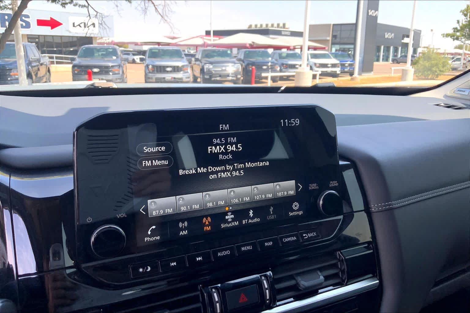 Used 2024 Nissan Pathfinder Platinum FWD image 34