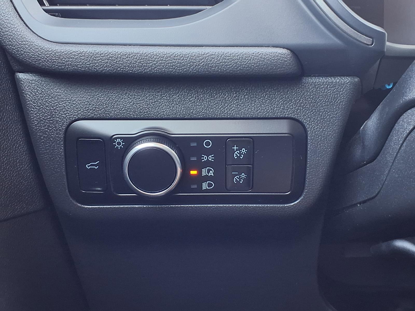 Certified 2023 Ford Escape Active AWD/4WD image 18