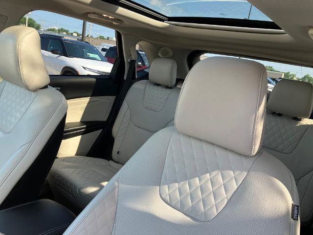Certified 2024 Ford Edge Titanium w/ Titanium Elite Package AWD/4WD image 25