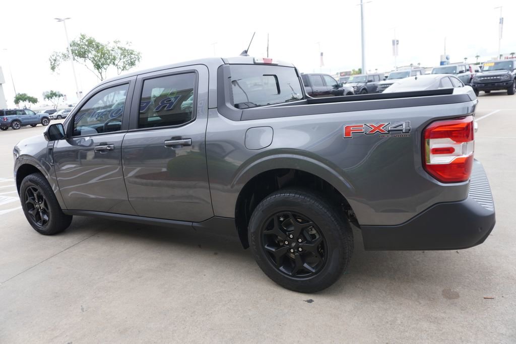 Certified 2024 Ford Maverick Lariat w/ FX4 Off-Road Package AWD/4WD image 4