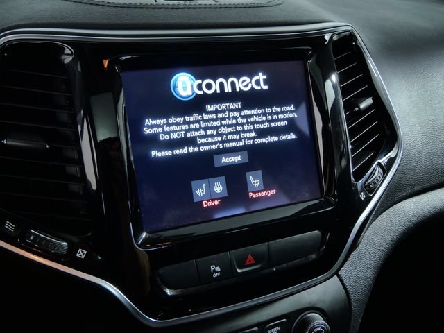 Used 2019 Jeep Cherokee Limited w/ Trailer Tow Group AWD/4WD image 20