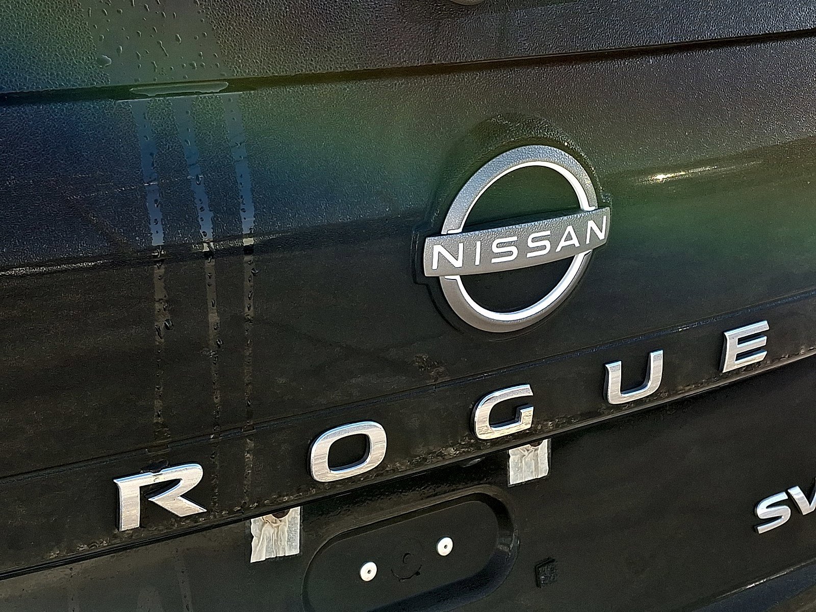 Used 2023 Nissan Rogue SV image 29