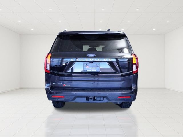 Certified 2025 Ford Expedition Active AWD/4WD image 5