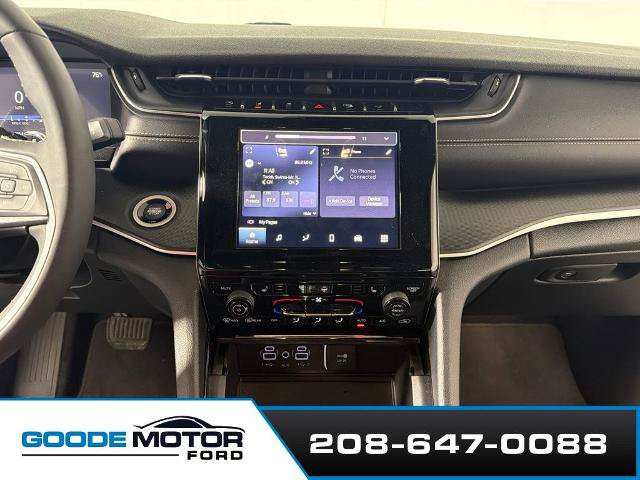 Used 2023 Jeep Grand Cherokee L Laredo AWD/4WD image 15