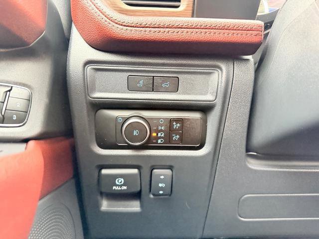 Certified 2023 Ford Expedition Limited image 27