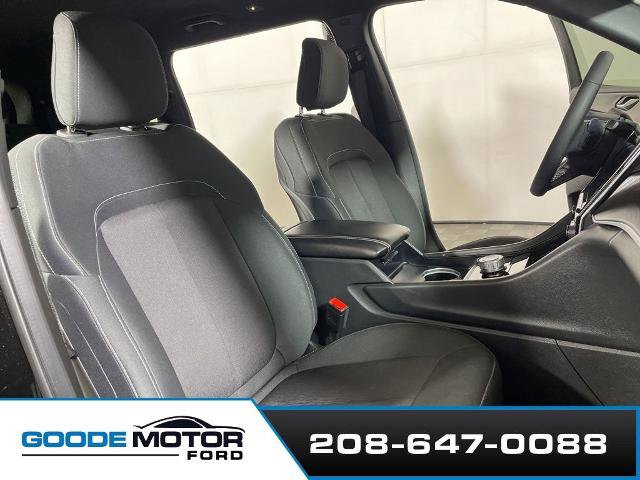 Used 2024 Jeep Grand Cherokee L Laredo w/ Luxury Tech Group I AWD/4WD image 24