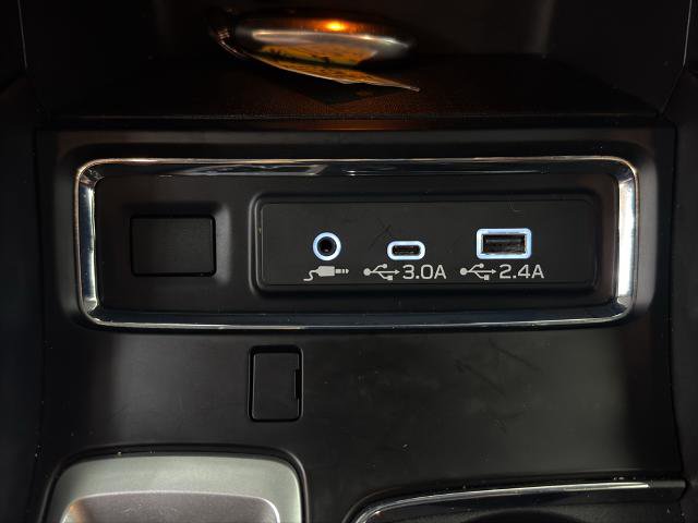 Used 2023 Subaru Ascent Onyx Edition AWD/4WD image 5