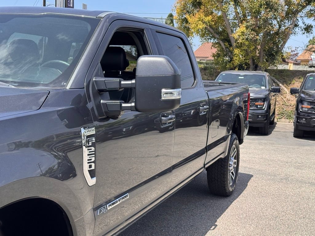Certified 2018 Ford F250 Lariat w/ Lariat Ultimate Package AWD/4WD image 9