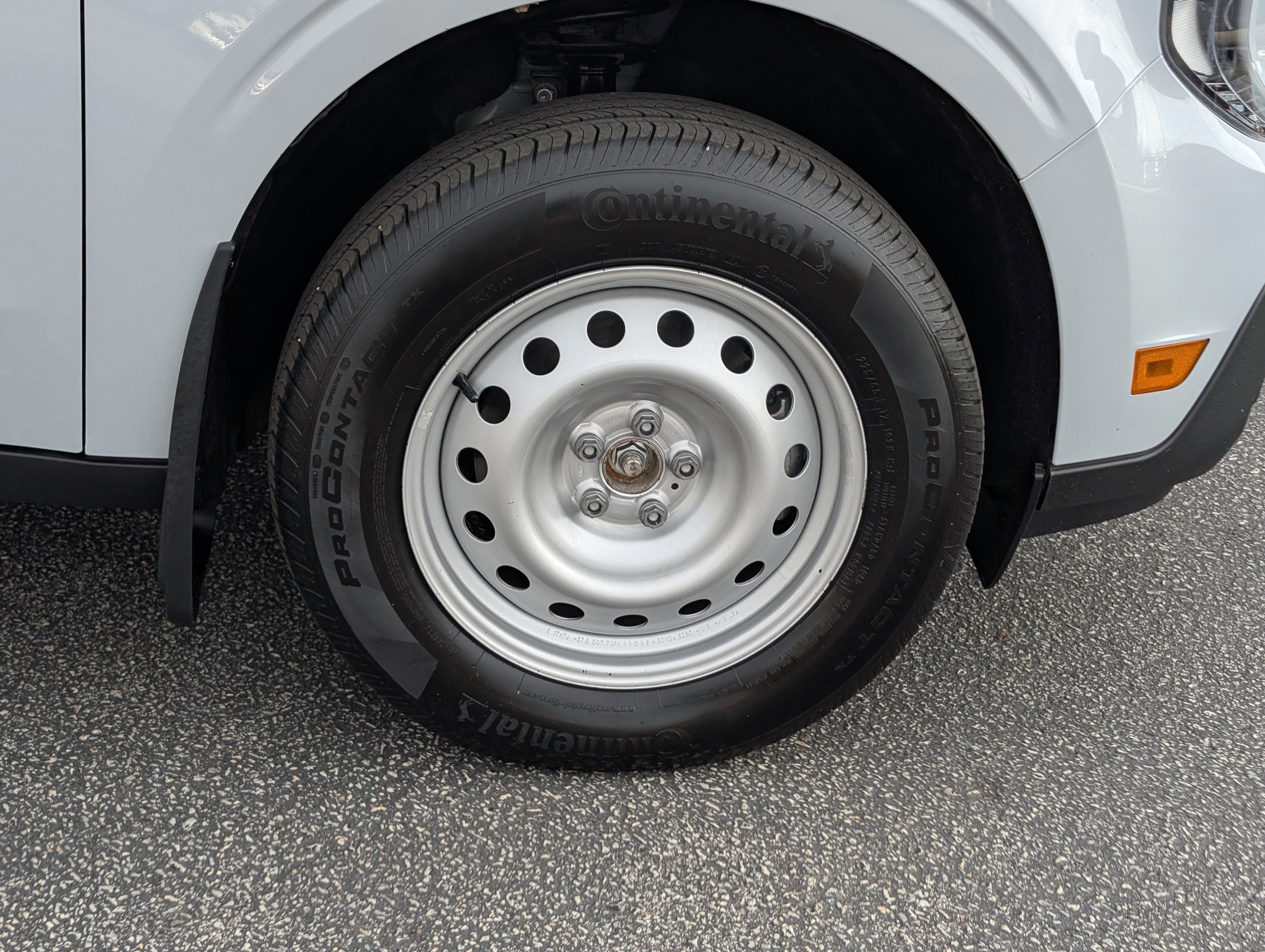 Certified 2025 Ford Maverick XL w/ Equipment Group 102A image 12