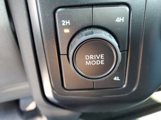 Certified 2025 Ford F550 4x4 Regular Cab Super Duty image 30