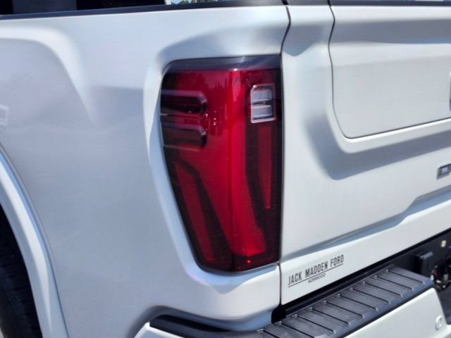 Used 2025 GMC Sierra 2500 Denali w/ Denali Reserve Package AWD/4WD image 9