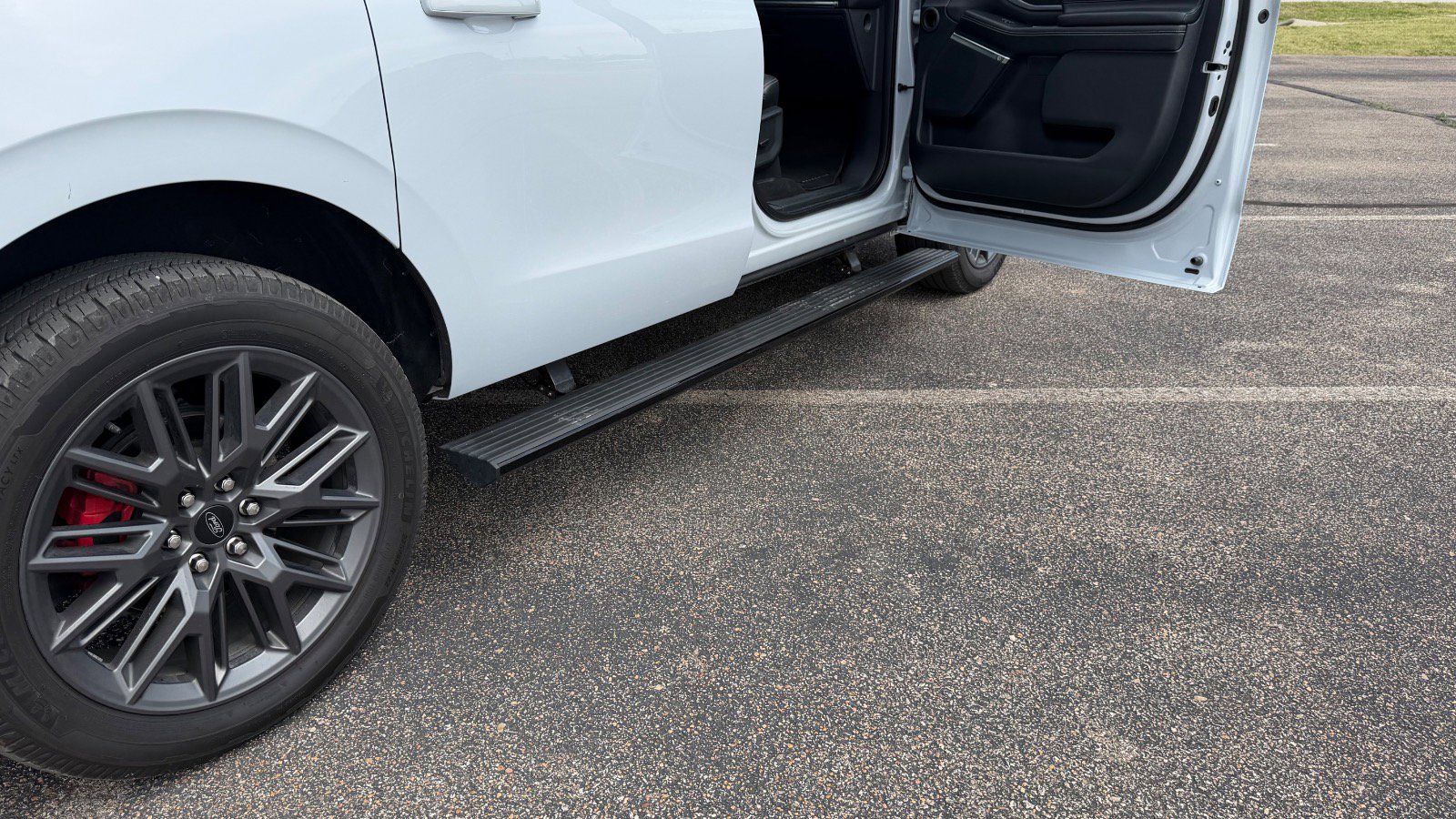 Certified 2025 Ford Expedition Max Platinum w/ Stealth Performance Package AWD/4WD image 18