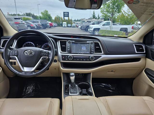 Used 2018 Toyota Highlander XLE w/ Carpet Mat Package (TMS) FWD image 7