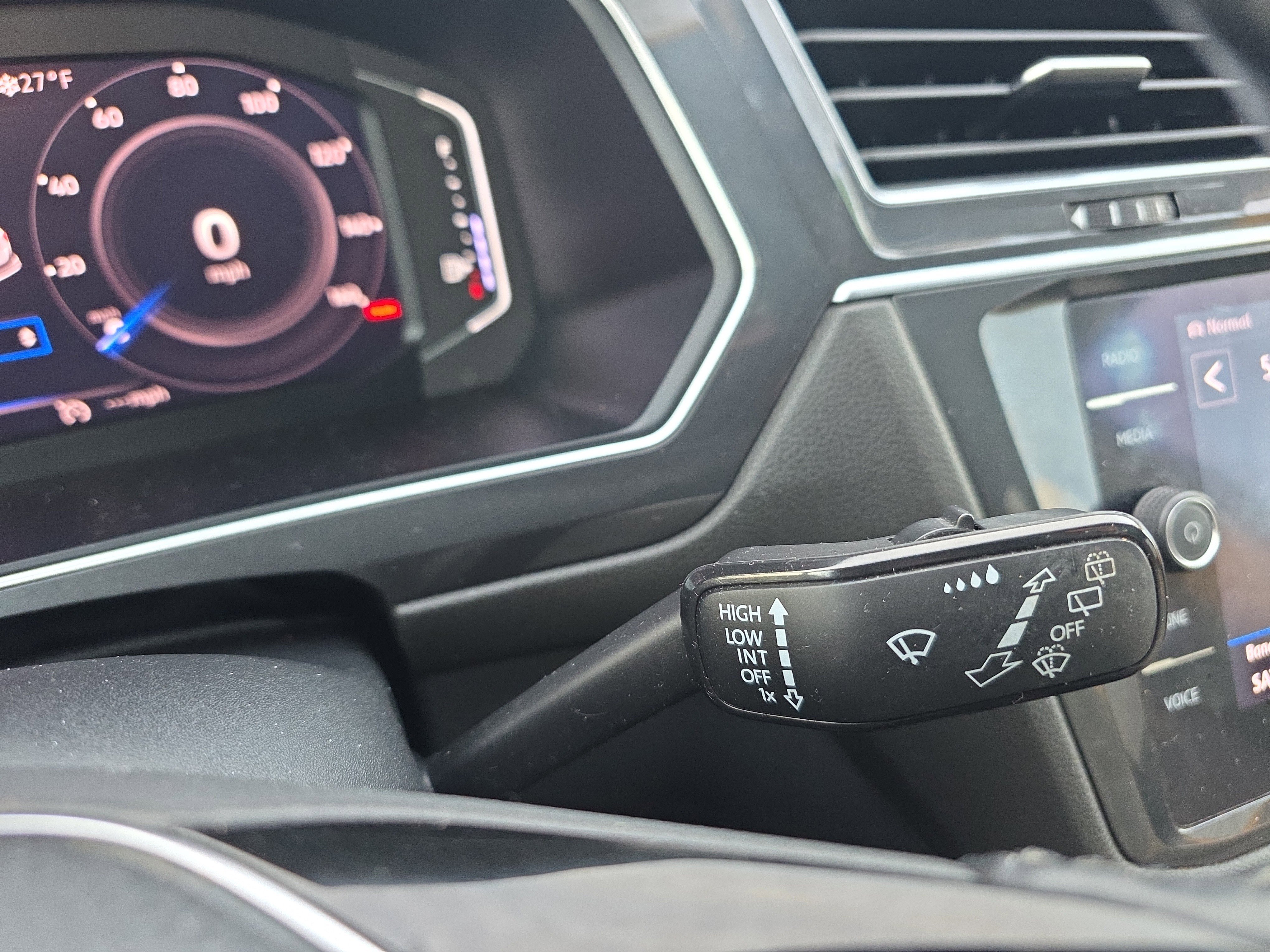 Used 2019 Volkswagen Tiguan SEL w/ 3rd Row Seat Package image 35