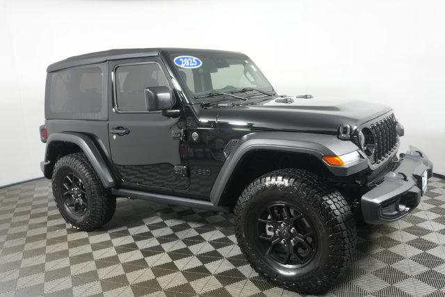 Used 2025 Jeep Wrangler Sport AWD/4WD image 1