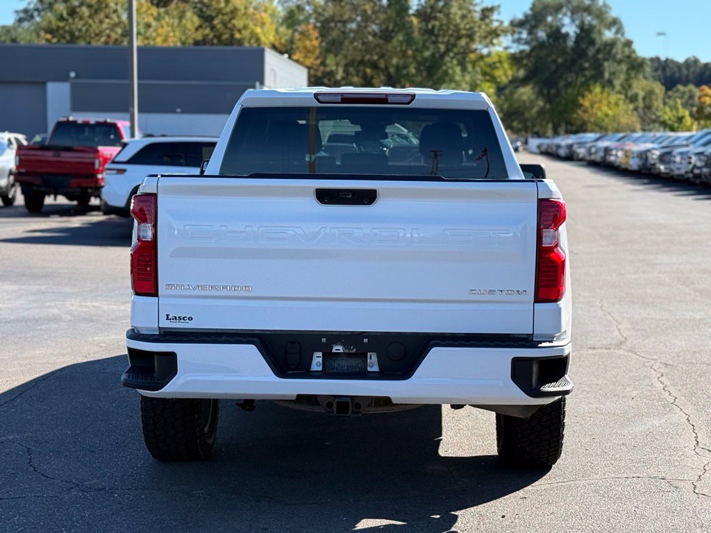 Used 2023 Chevrolet Silverado 1500 Custom AWD/4WD image 28