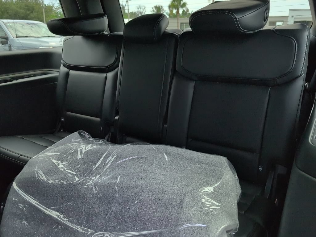 Certified 2027 Ford Expedition Platinum w/ Stealth Appearance Package AWD/4WD image 12