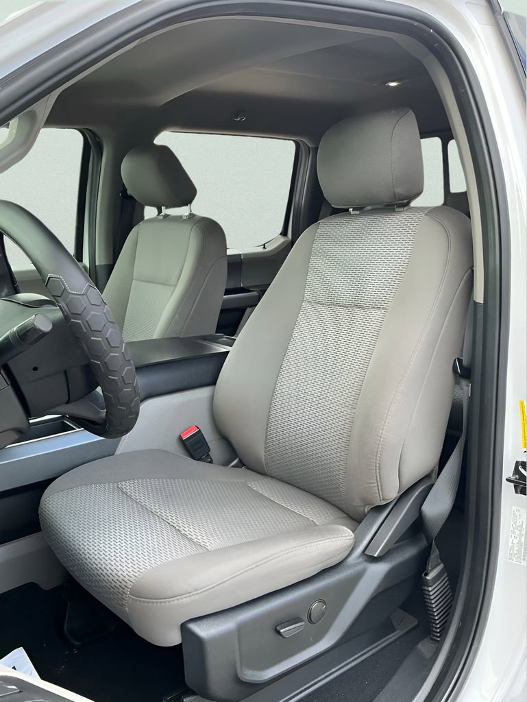 Certified 2020 Ford F250 XLT w/ XLT Premium Package AWD/4WD image 23