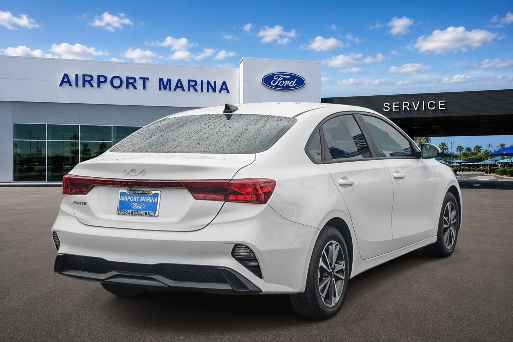 Used 2022 Kia Forte LXS FWD image 8