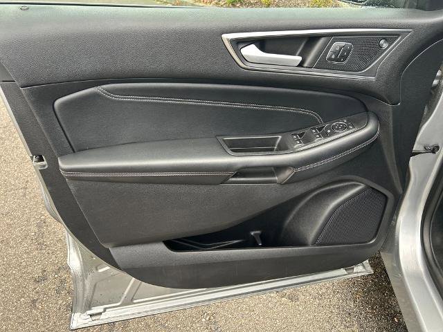 Certified 2022 Ford Edge Titanium image 17