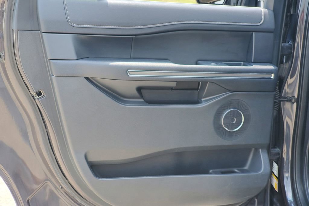 Certified 2024 Ford Expedition Max XLT RWD image 25