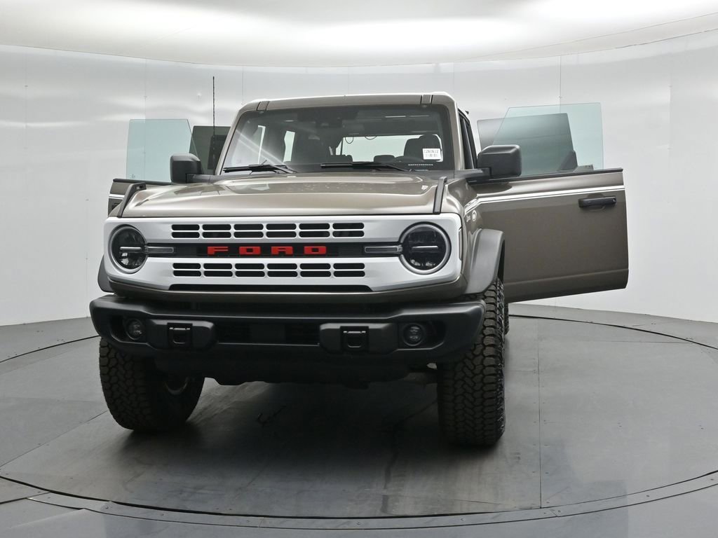 Certified 2026 Ford Bronco Heritage Edition AWD/4WD image 30