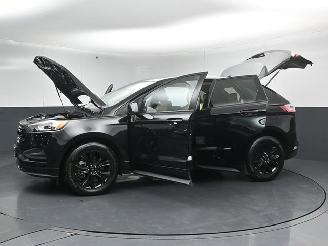 Certified 2024 Ford Edge SE w/ Black Appearance Package AWD/4WD image 55
