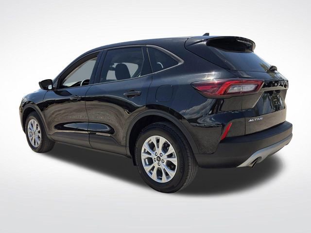 Certified 2025 Ford Escape Active FWD image 3