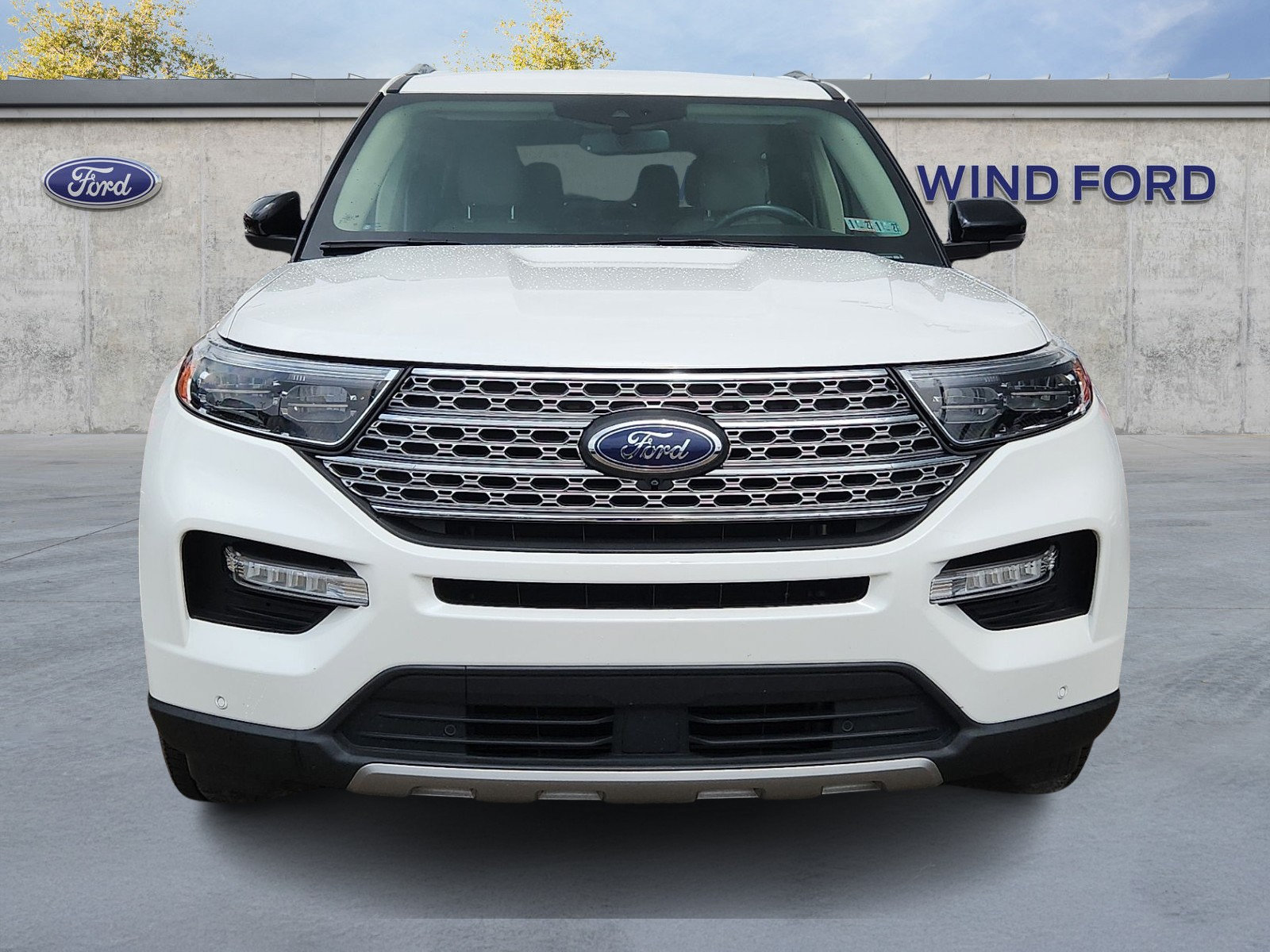 Certified 2021 Ford Explorer Limited w/ Equipment Group 301A AWD/4WD image 2