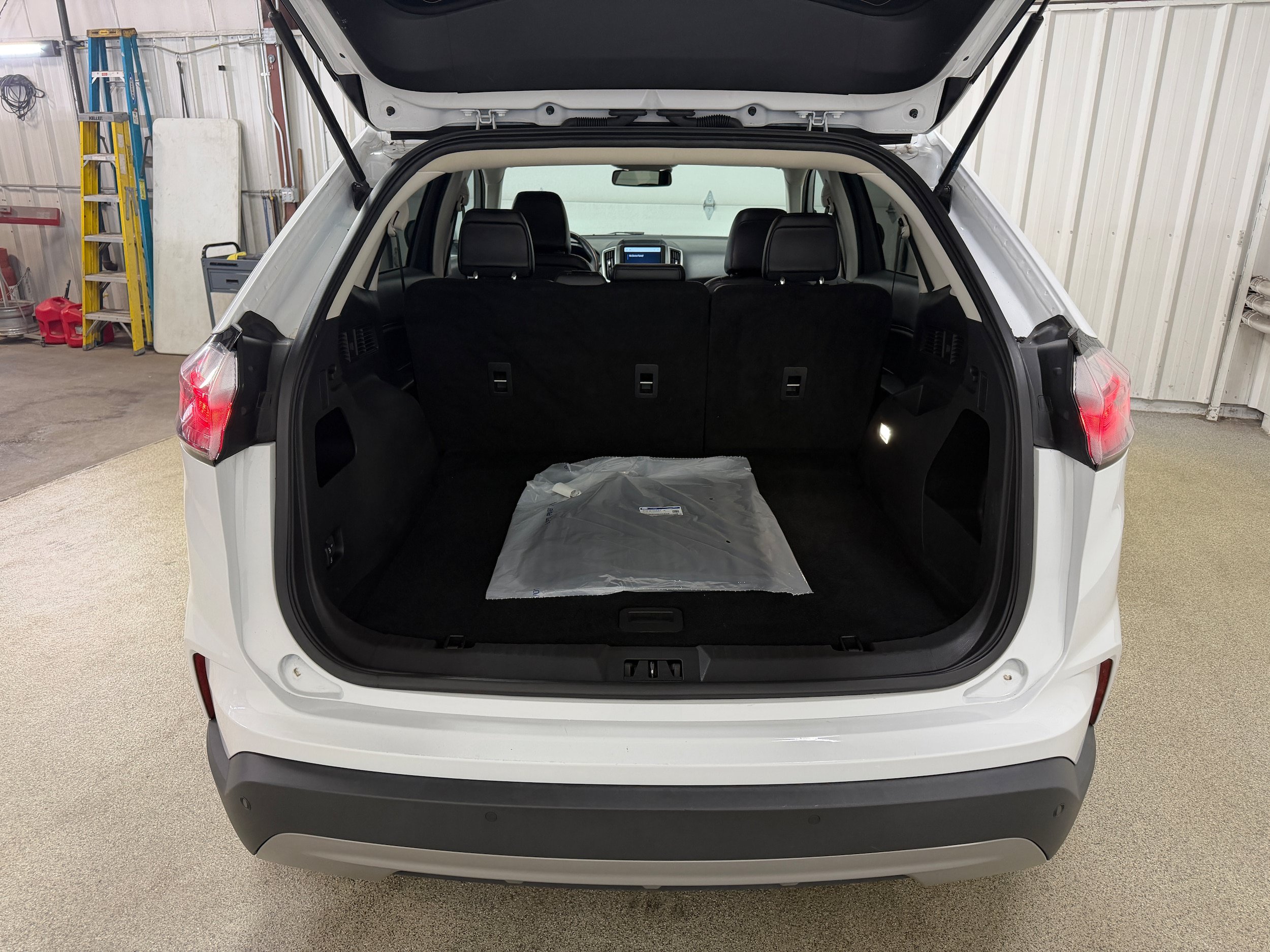 Certified 2024 Ford Edge SEL AWD/4WD image 28