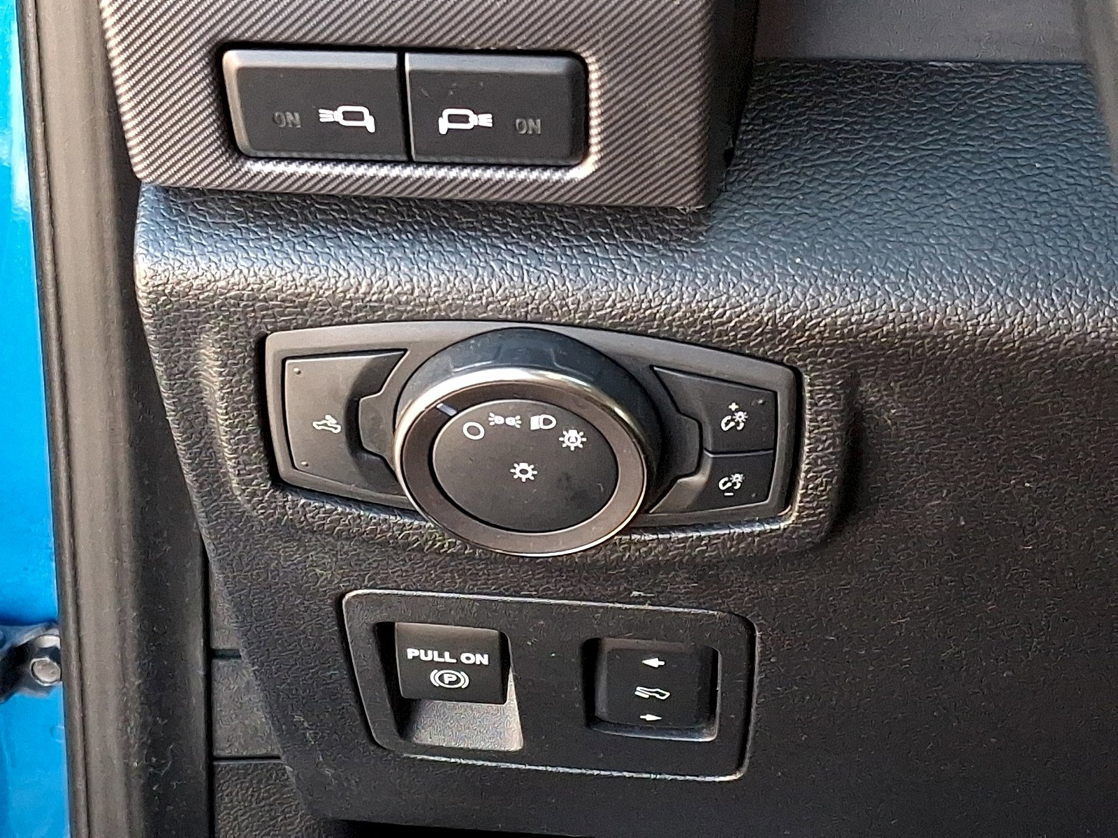 Certified 2019 Ford F150 Raptor w/ Equipment Group 802A Luxury image 25