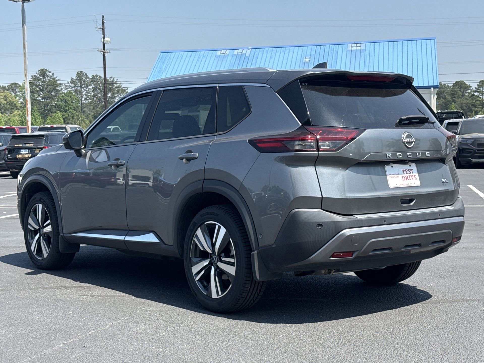 Used 2023 Nissan Rogue SL w/ SL Premium Package FWD image 6