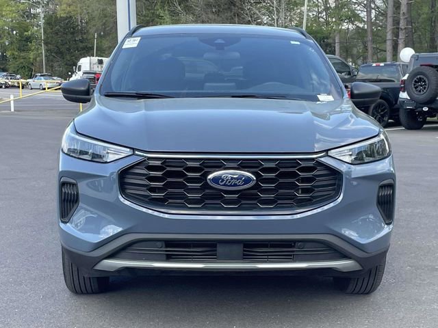 Certified 2025 Ford Escape ST-Line w/ Cold Weather Package image 8