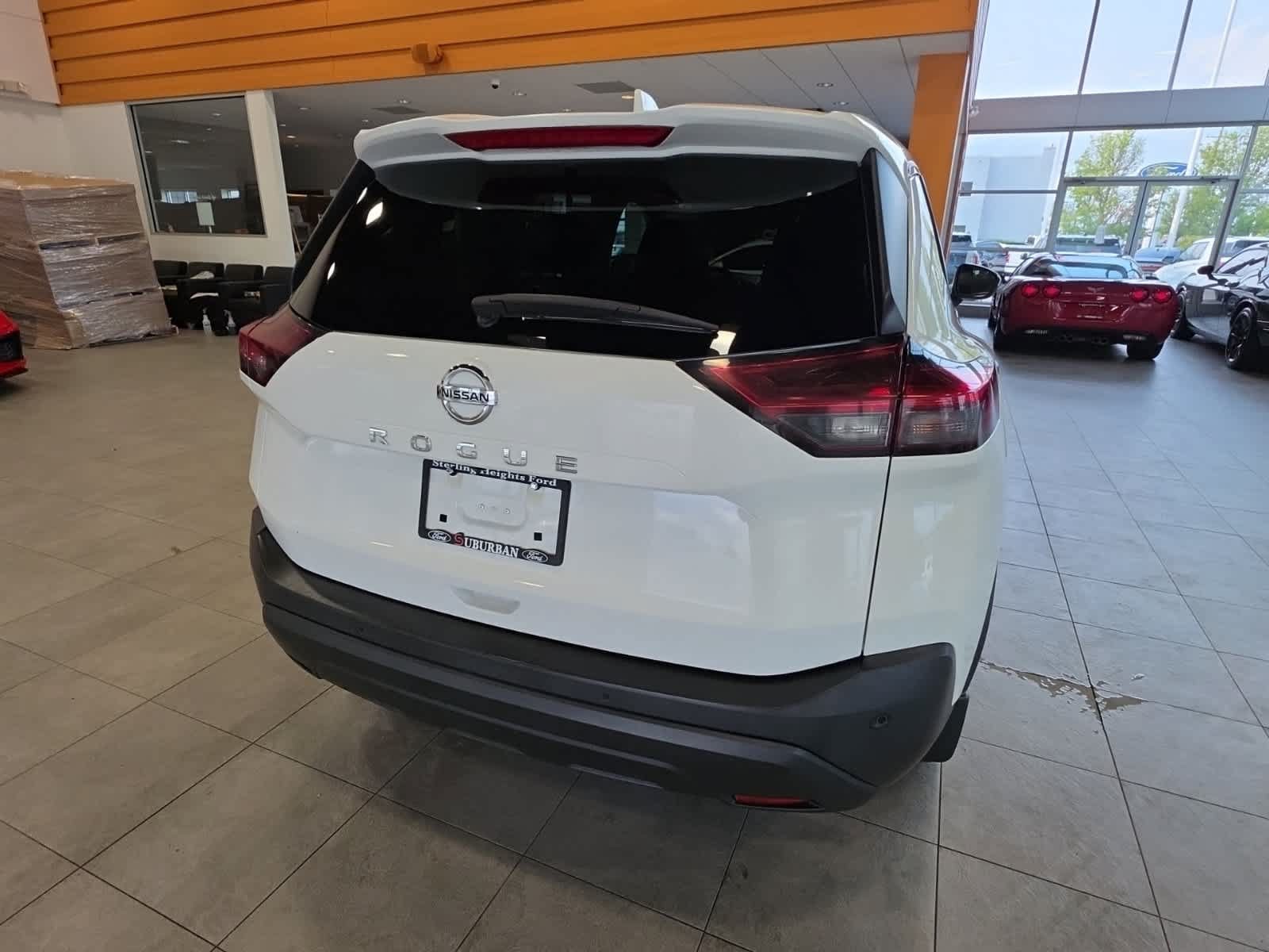 Used 2021 Nissan Rogue S FWD image 10