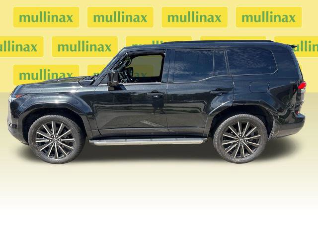 Used 2024 Lexus GX 550 w/ Accessory Package (Z1) AWD/4WD image 11