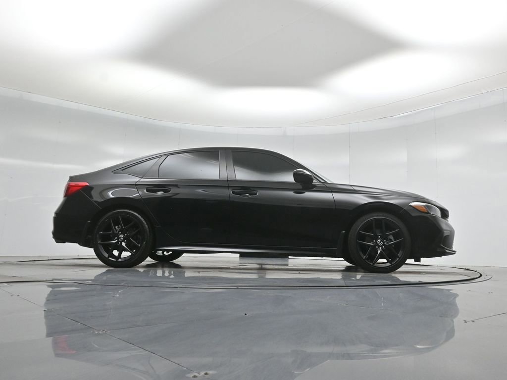 Used 2023 Honda Civic Sport image 11