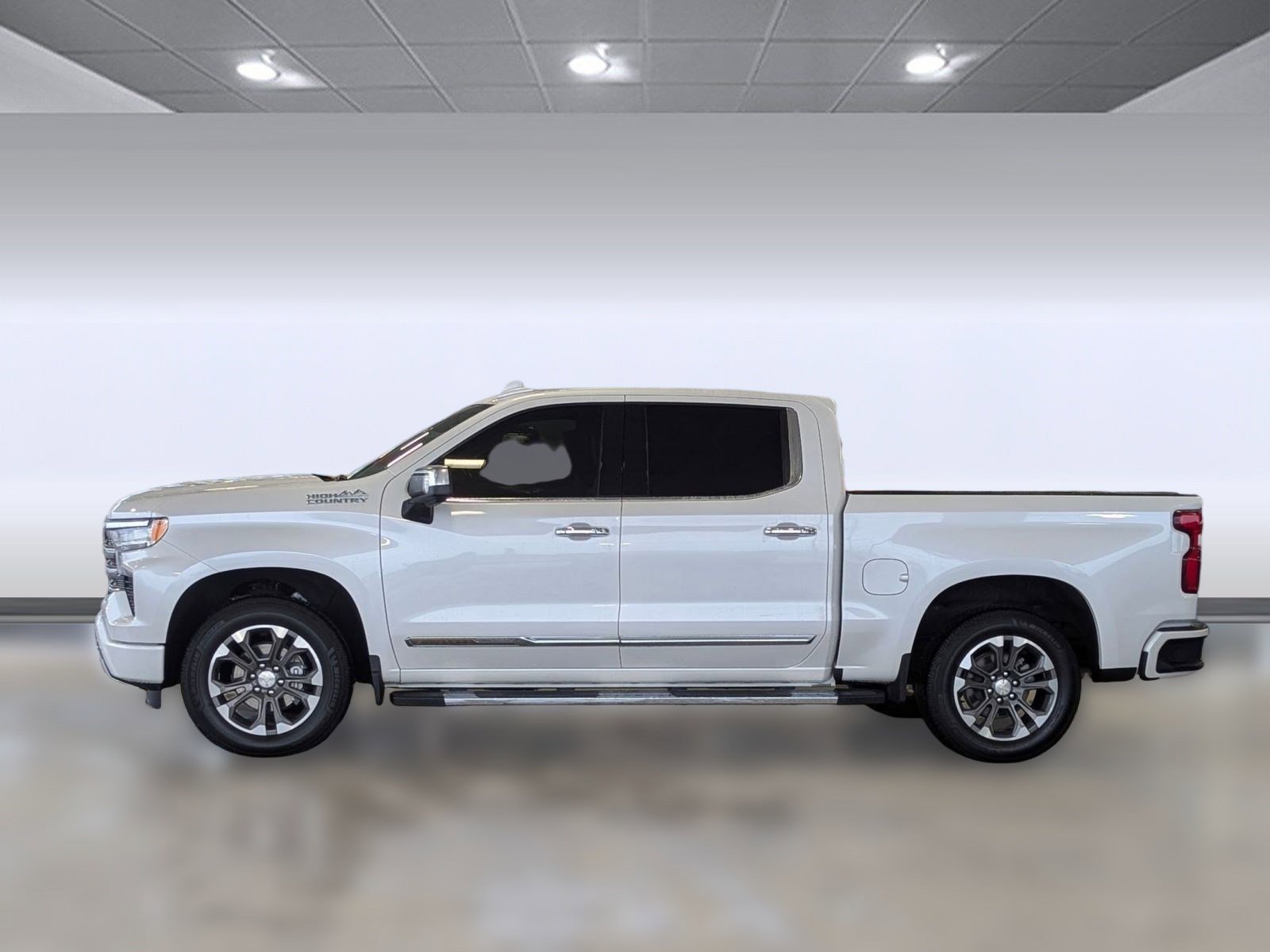 Used 2022 Chevrolet Silverado 1500 High Country w/ Z71 Off-Road Package image 2