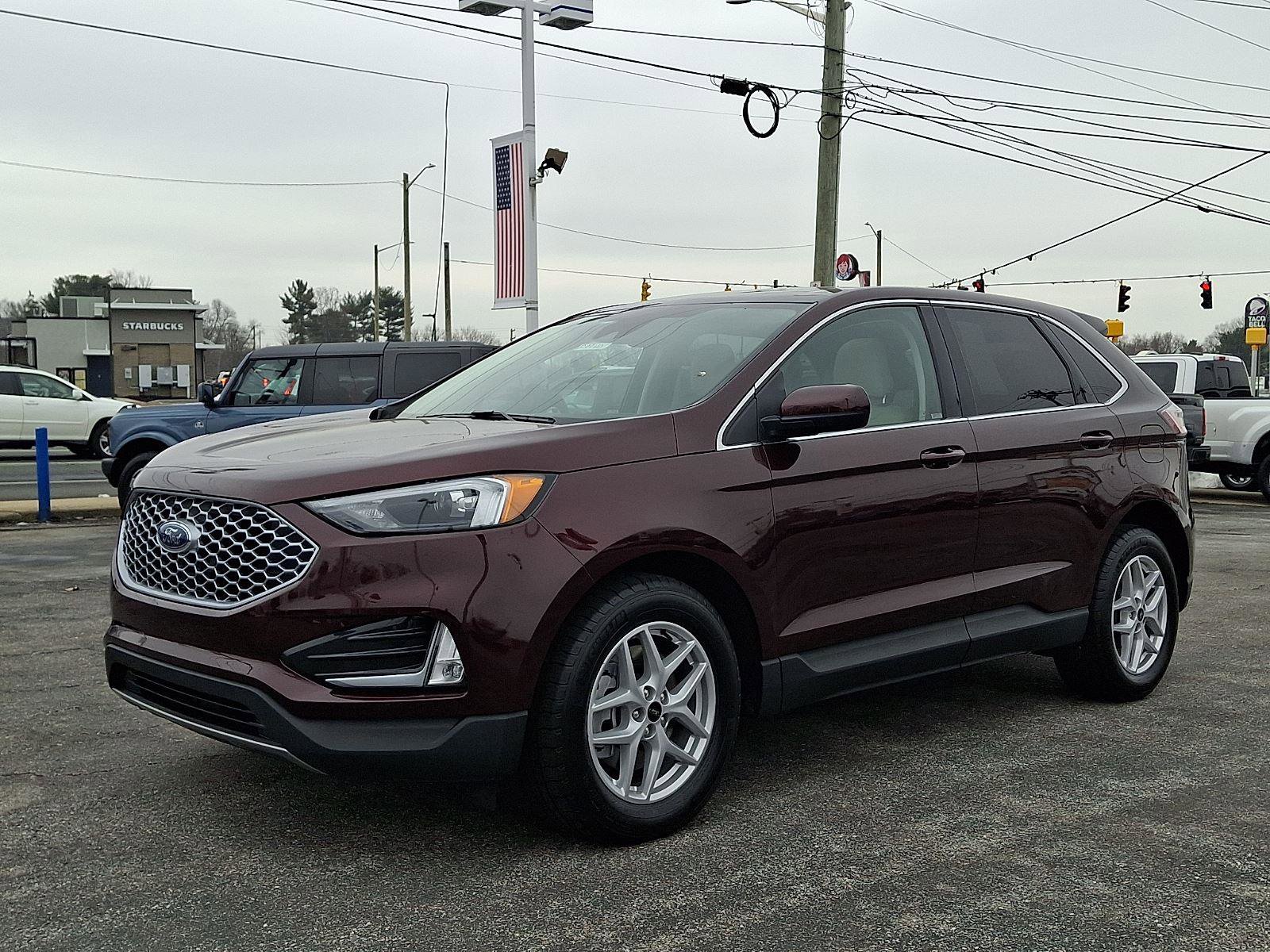 Certified 2023 Ford Edge SEL w/ Convenience Package image 3