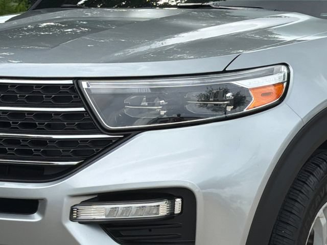Certified 2022 Ford Explorer XLT w/ Equipment Group 202A RWD image 4