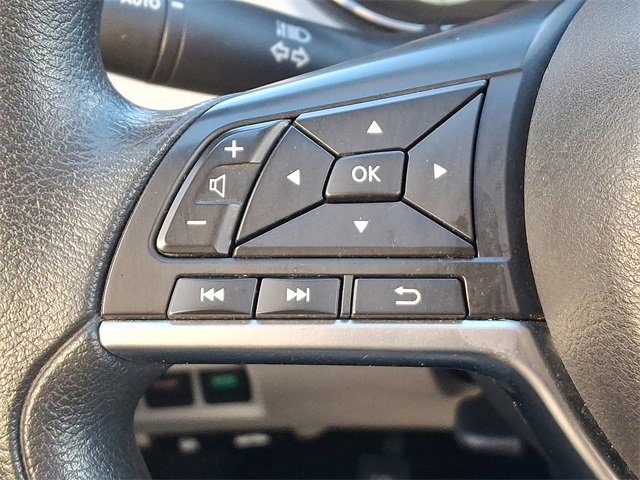 Used 2020 Nissan Rogue Sport SV image 21