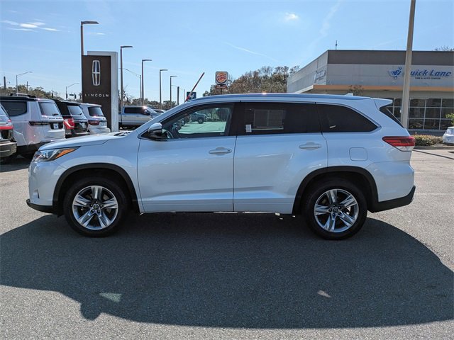 Used 2019 Toyota Highlander Limited image 2