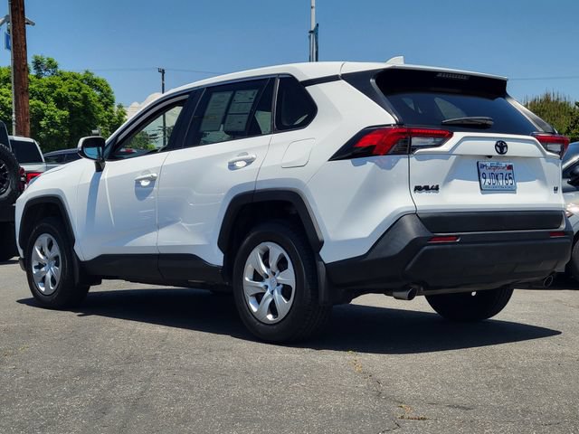Used 2023 Toyota RAV4 LE FWD image 3